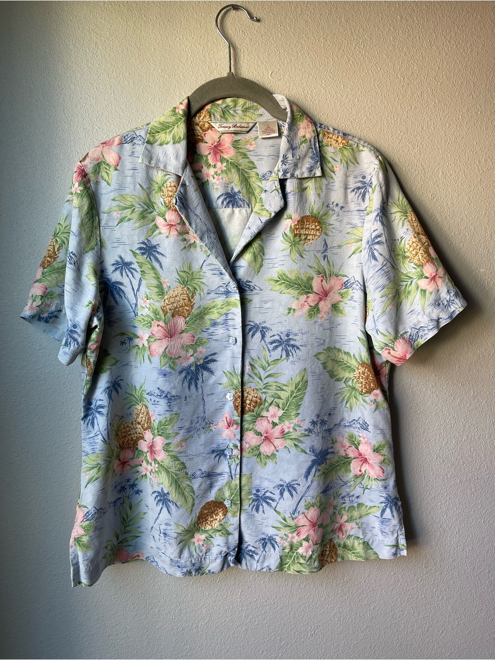 Tommy Bahama 100% silk button down shirt